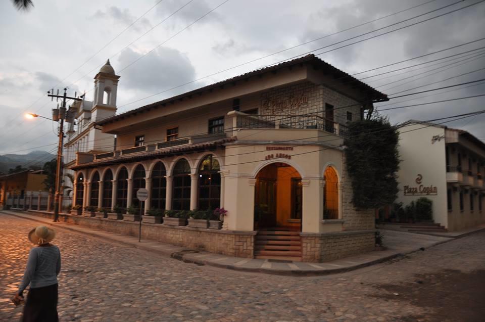 Hotel Plaza Copán Buitenkant foto